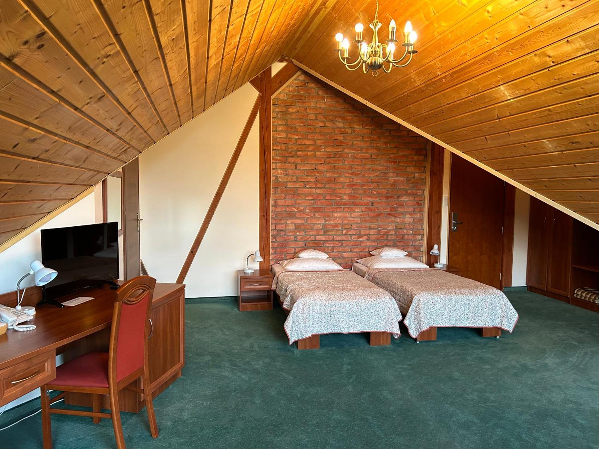 Hotel Salamandra Hoczew Eksteriør bilde