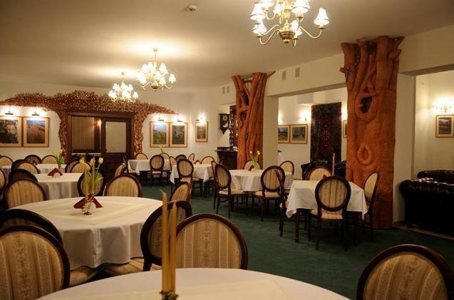 Hotel Salamandra Hoczew Eksteriør bilde