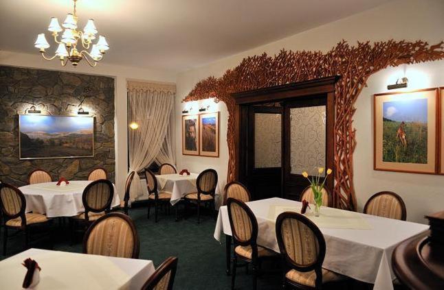 Hotel Salamandra Hoczew Eksteriør bilde